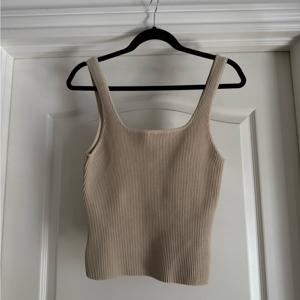 Aritzia Babaton Ribbed Contour Tank